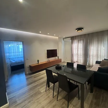 Bliss 5 Maj 4 טיראנה